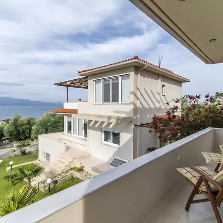 Prázdninový dům Luxury 2 In The Peloponnese
